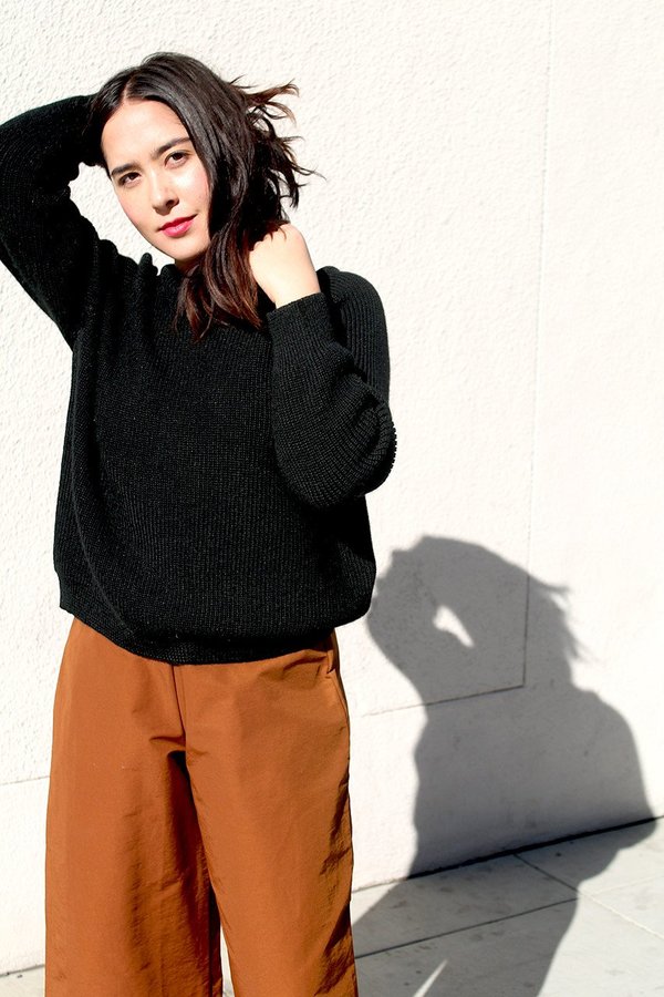 ali golden chunky pullover in black ali golden chunky pullover in black