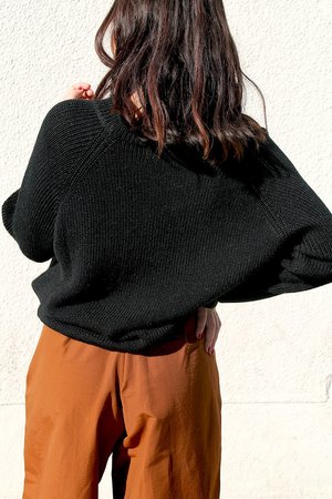 ali golden chunky pullover in black ali golden chunky pullover in black