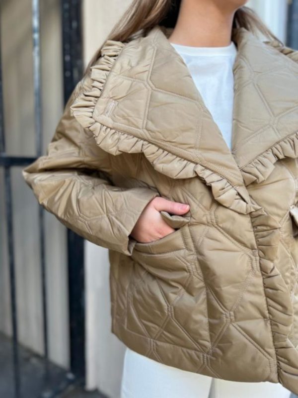ジャケット・アウター epine pleats frill jacket スタッフ坂口の愛すべき洋服たち Vol.1「 BRENA（ブレナ）GARDI