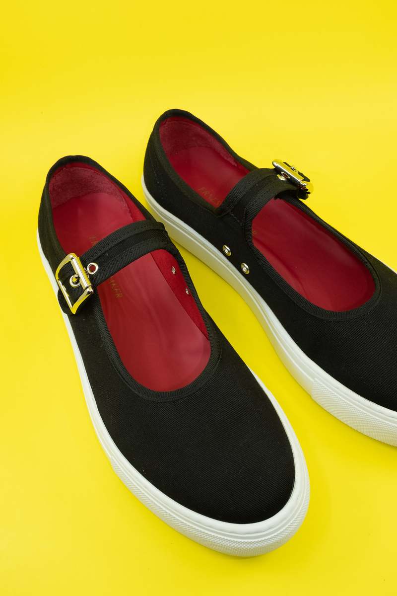 スニーカー BEARPAW ASTA Mary Jane Sneakers (Womens) 1066001QA-W Ernest W. Baker Mary Jane Sneakers - Black/White | Garmentory