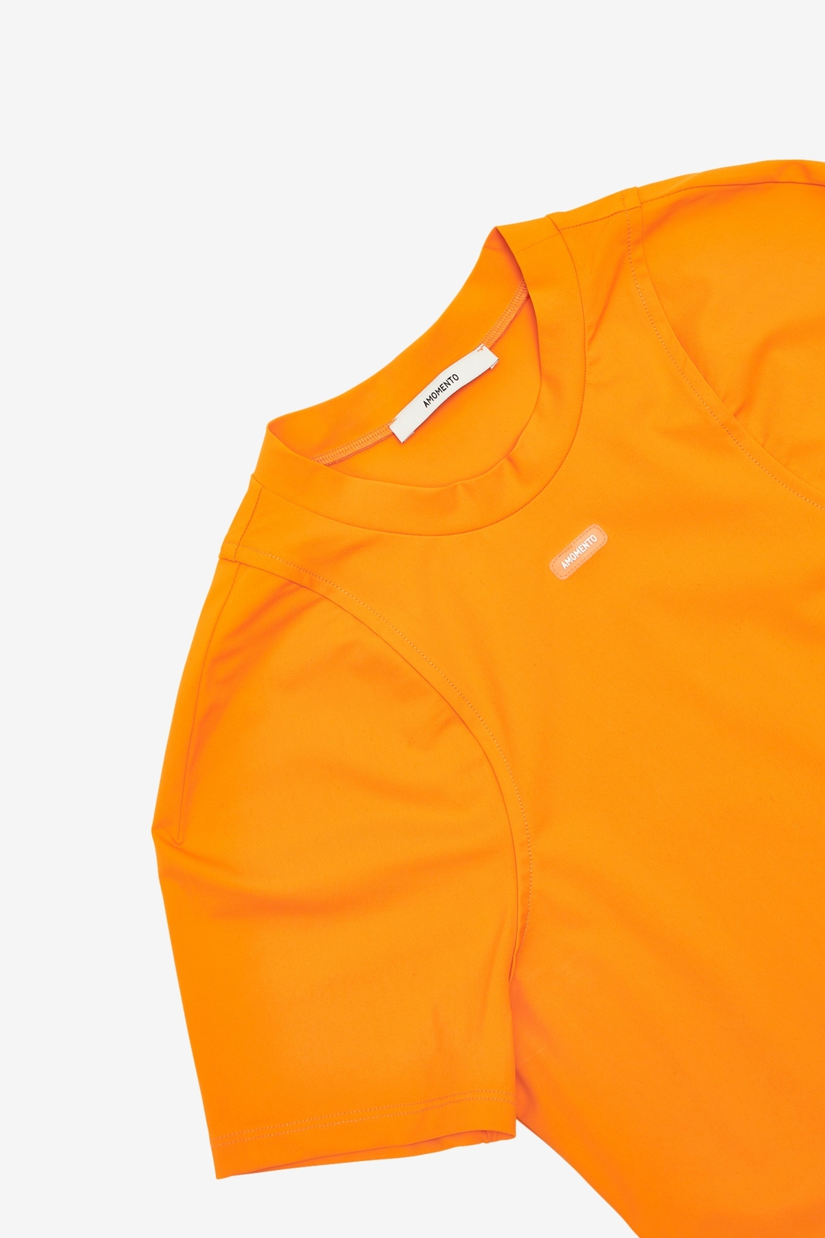 AMOMENTO☆23SS SLIM FIT LOGO TOP AMOMENTO Slim Fit Logo Top | Garmentory