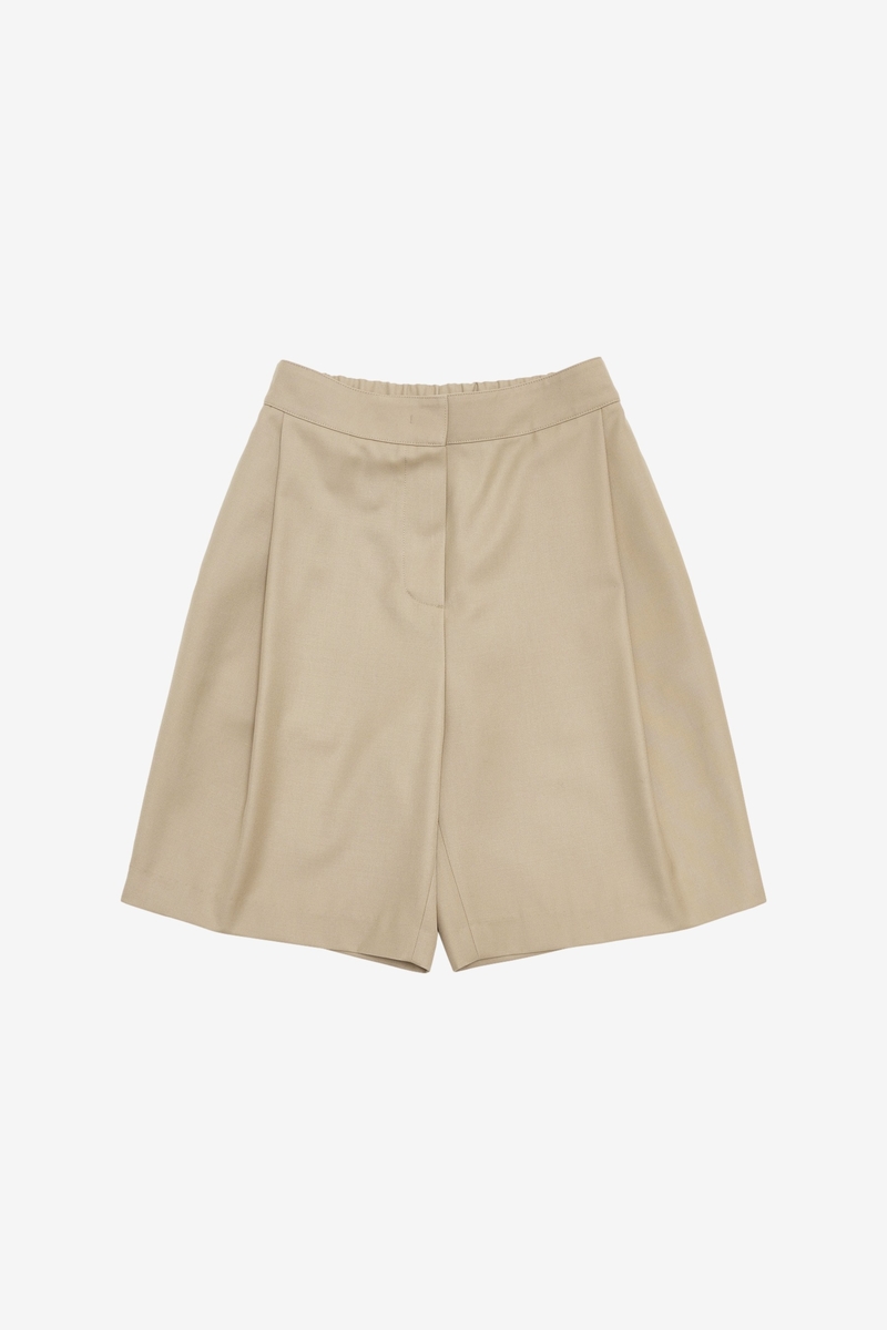 AMOMENTO Garconne Shorts - Beige | Garmentory