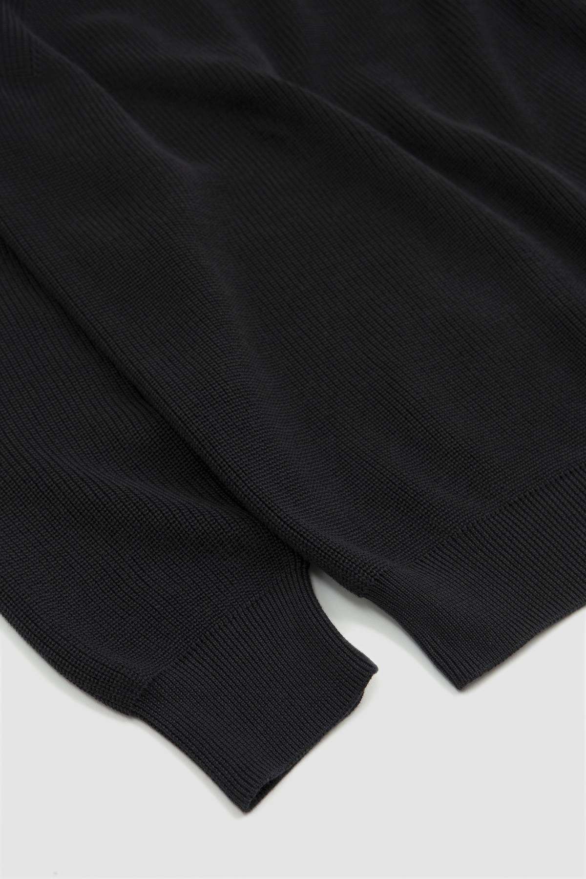 Batoner Seaisland Cotton Signature Crew Neck - Charcoal | Garmentory