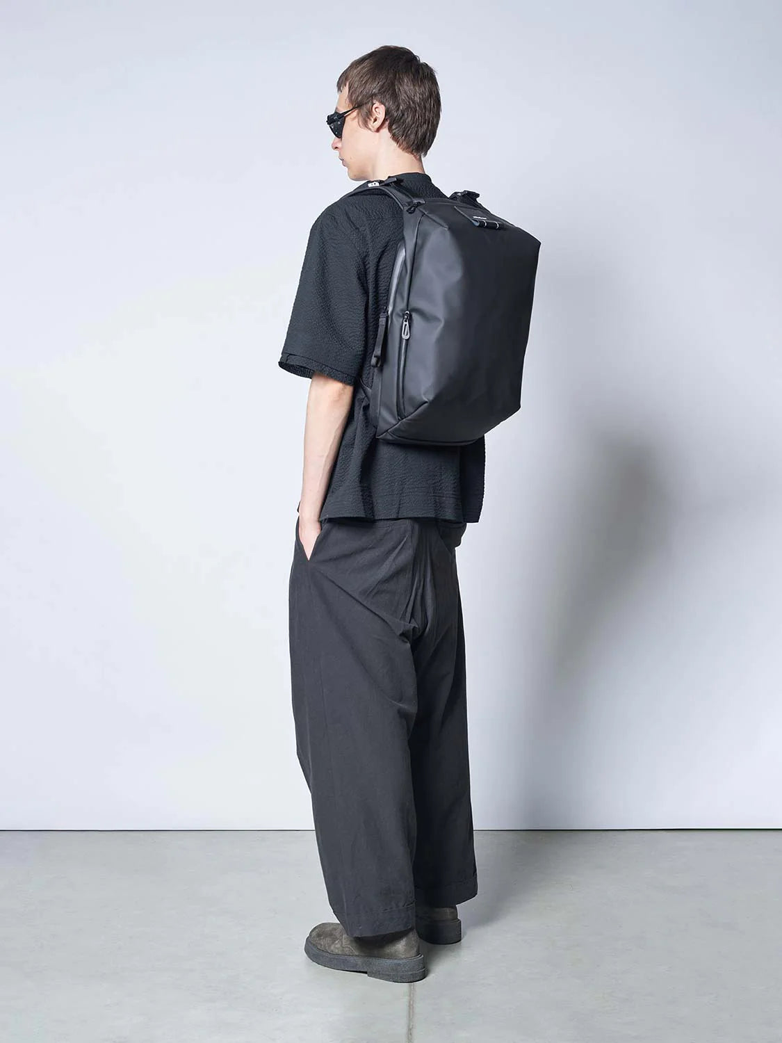 Côte & Ciel Saru Obsidian - Black | Garmentory