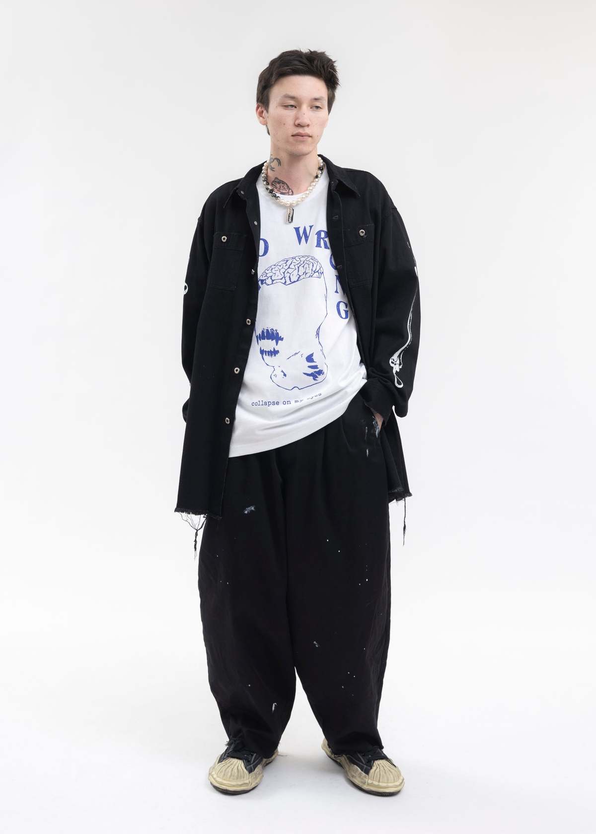 Kidill Distressed Fabric Two Tuck Cropped Pants - Black - Image 7 of 8