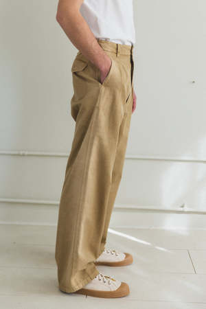 Auralee Finx Natural Gabardine Product Dyed Pants - Fade Beige