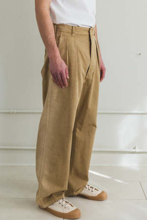 Auralee Finx Natural Gabardine Product Dyed Pants - Fade Beige