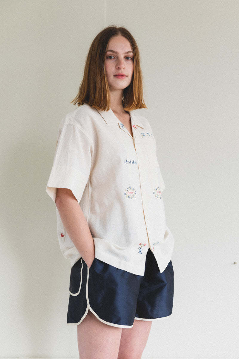 STORY mfg. Sampler Hand Embroidery Greetings Shirt