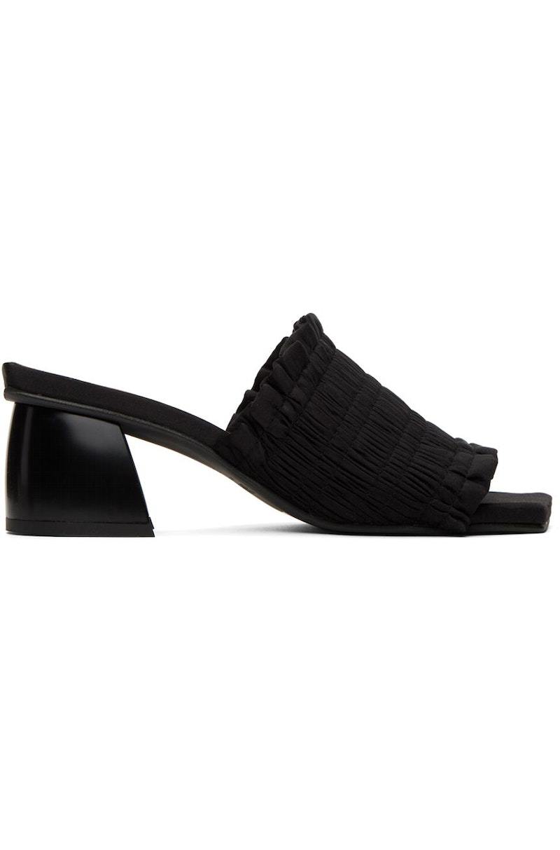 ☆韓国の人気☆【GANNI】☆BLACK SOFT KNOT FLAT MULES☆ Ganni Soft Knot Flat Mule - Black | Garmentory