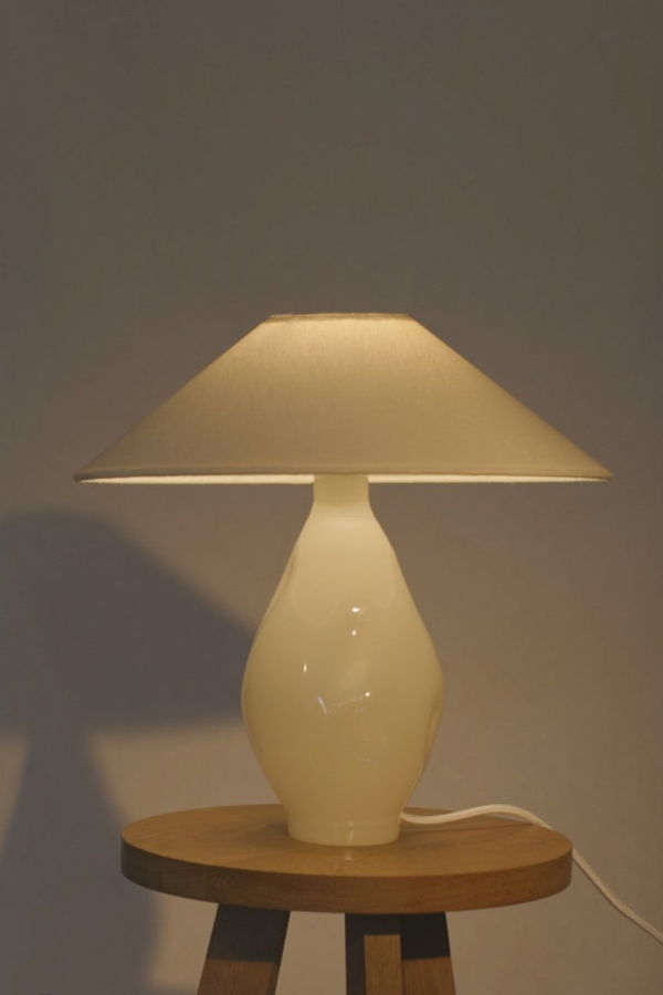 Los Objectos Decorativos Beige-Conical Glass Lamp
