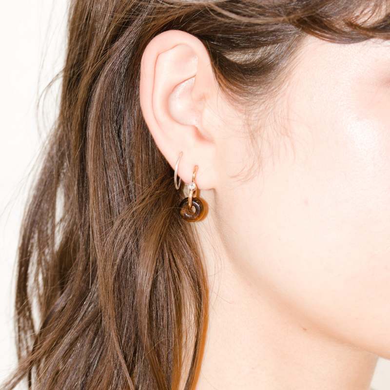Ornate Collection Mini Poise Tiger's Eye Earring - 9kt Gold