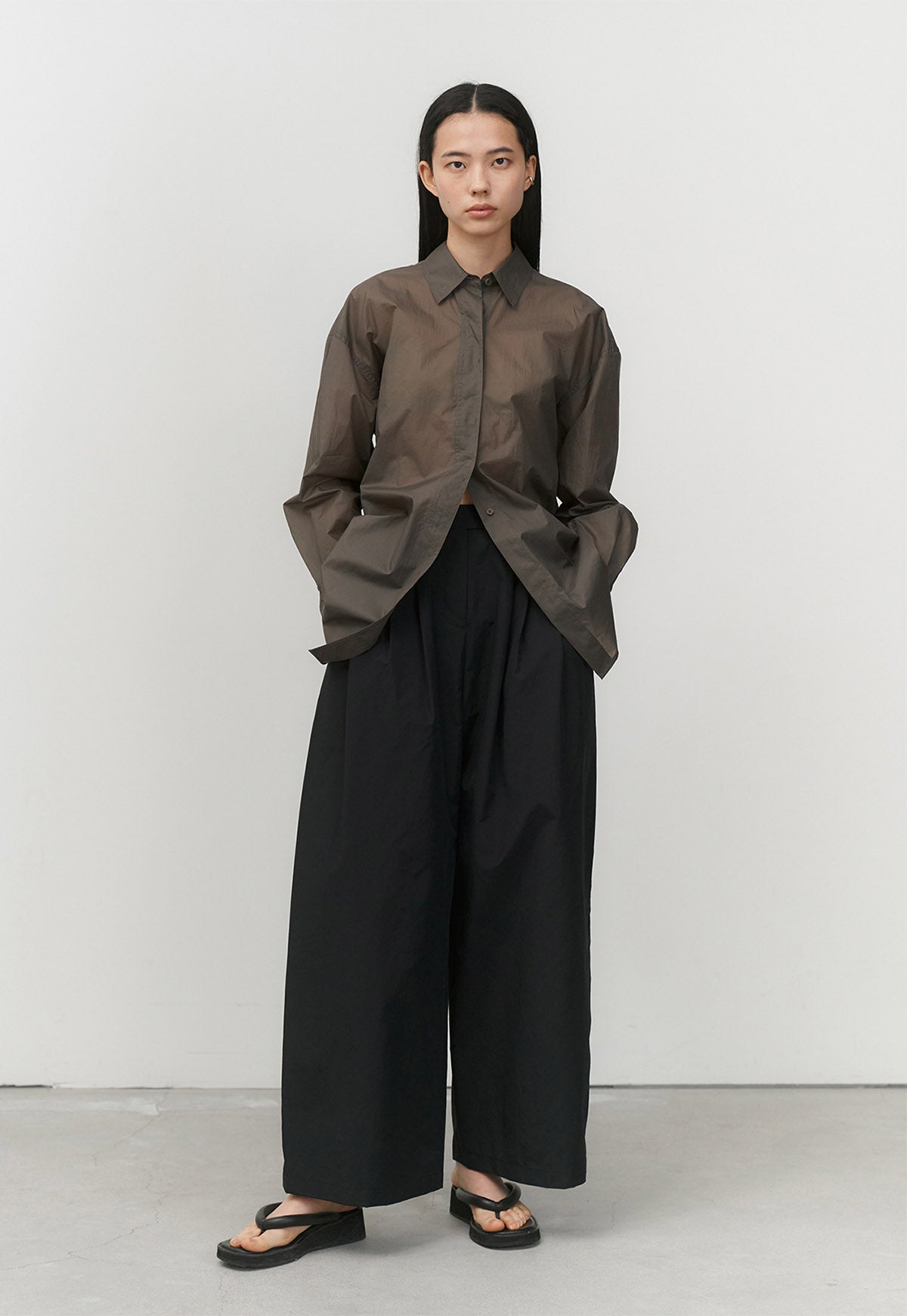 Three-Tuck-Banding-Pants-Black