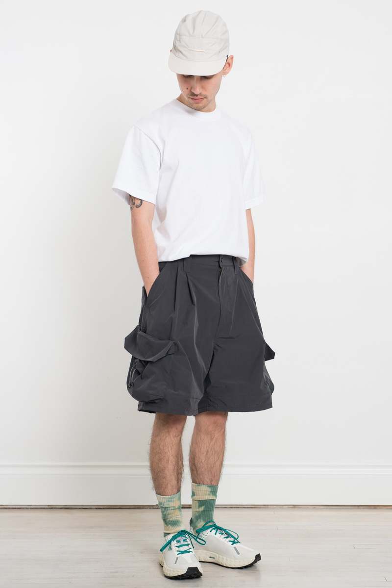最終値下げmeanswhile Luggage Cargo Shorts Meanswhile Luggage Cargo Shorts - Charcoal | Garmentory