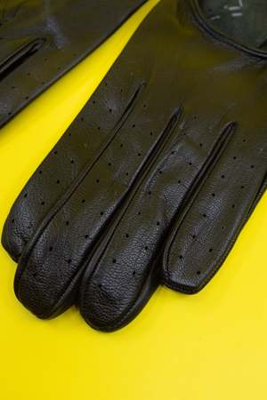 Ernest W. Baker Leather Driving Gloves - Black | Garmentory