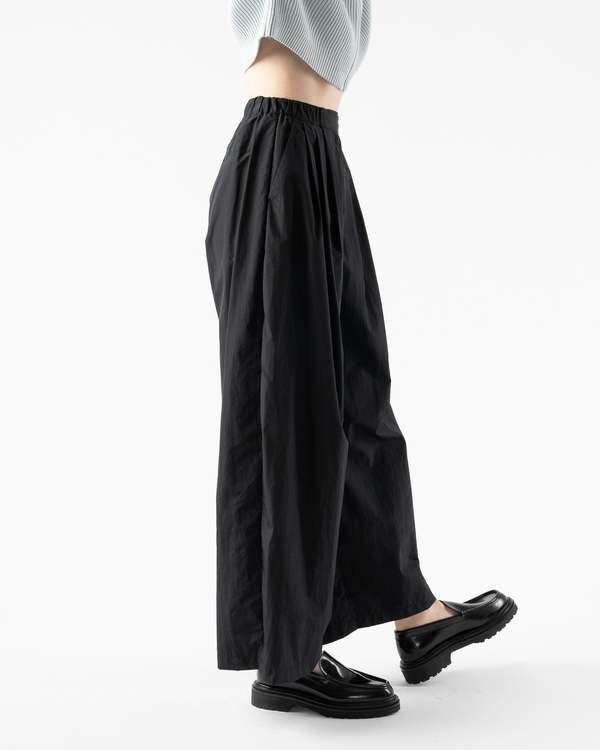 Amomento Three Tuck Banding Pants - Black | Garmentory
