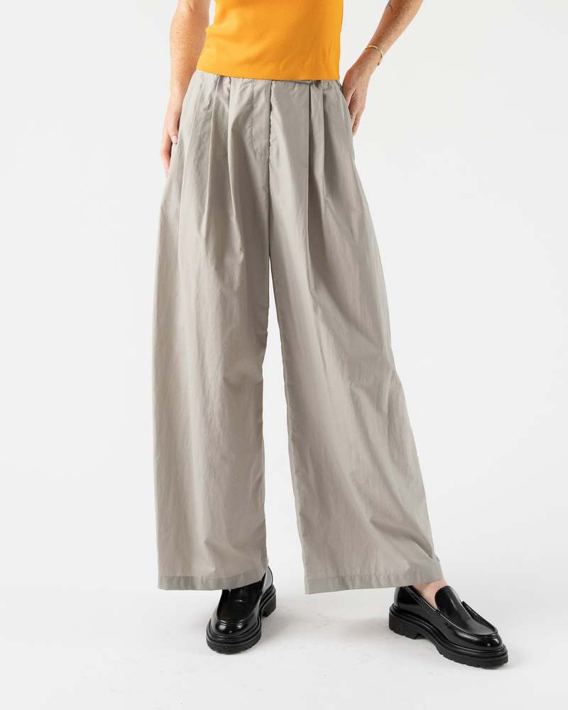 Amomento Three Tuck Banding Pants in Grey | Garmentory