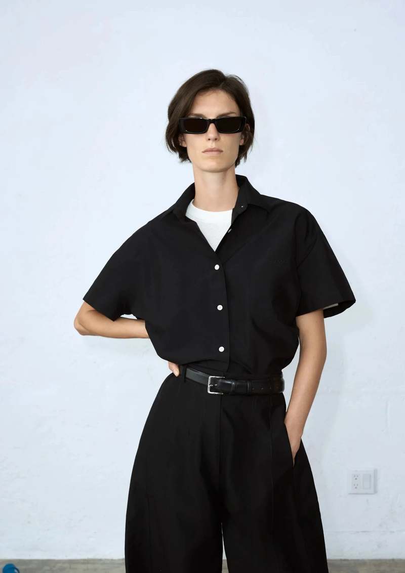 珍しい Cordera Cropped Garmentory | Black - Shirt トップス