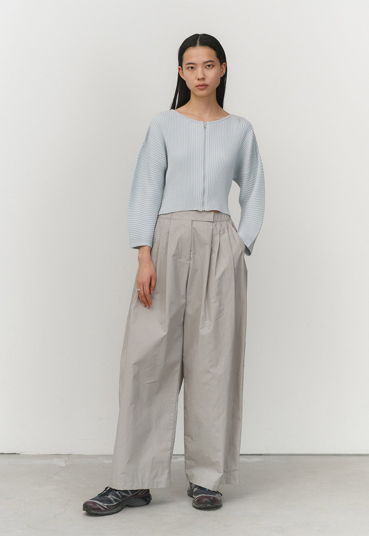 amomento three tuck banding pants アモメント AMOMENTO Three Tuck Banding Pants - Gray | Garmentory