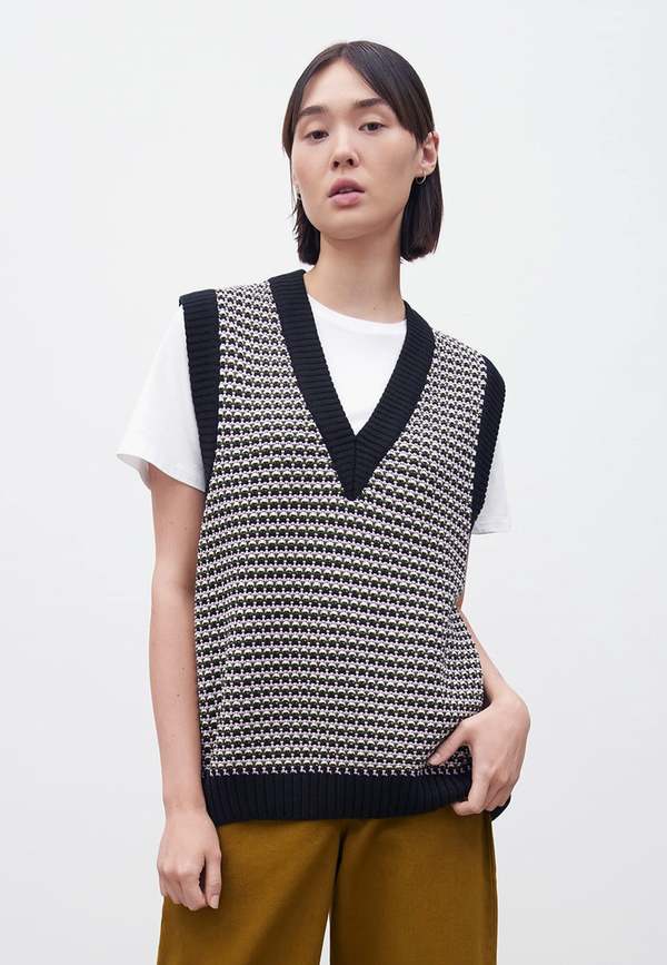 Kowtow - Flower Bed Vest