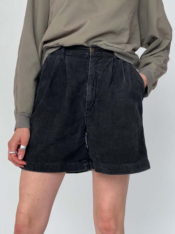 heritage windrunner corduroy shorts