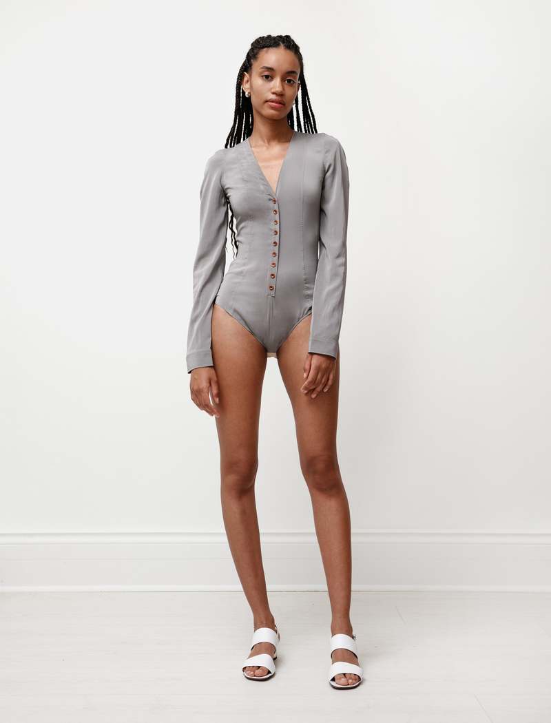 【送料&関税込】Lemaire Ribbed Bodysuit Lemaire Stretch Silk V Neck Bodysuit - Fume | Garmentory