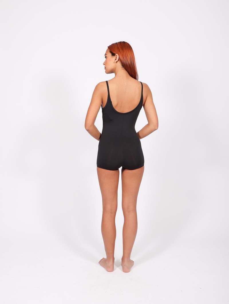 ワンピース ISSEY MIYAKE FLUIDITY TUBE BLACK Issey Miyake Skin Tube Camisole - Black | Garmentory