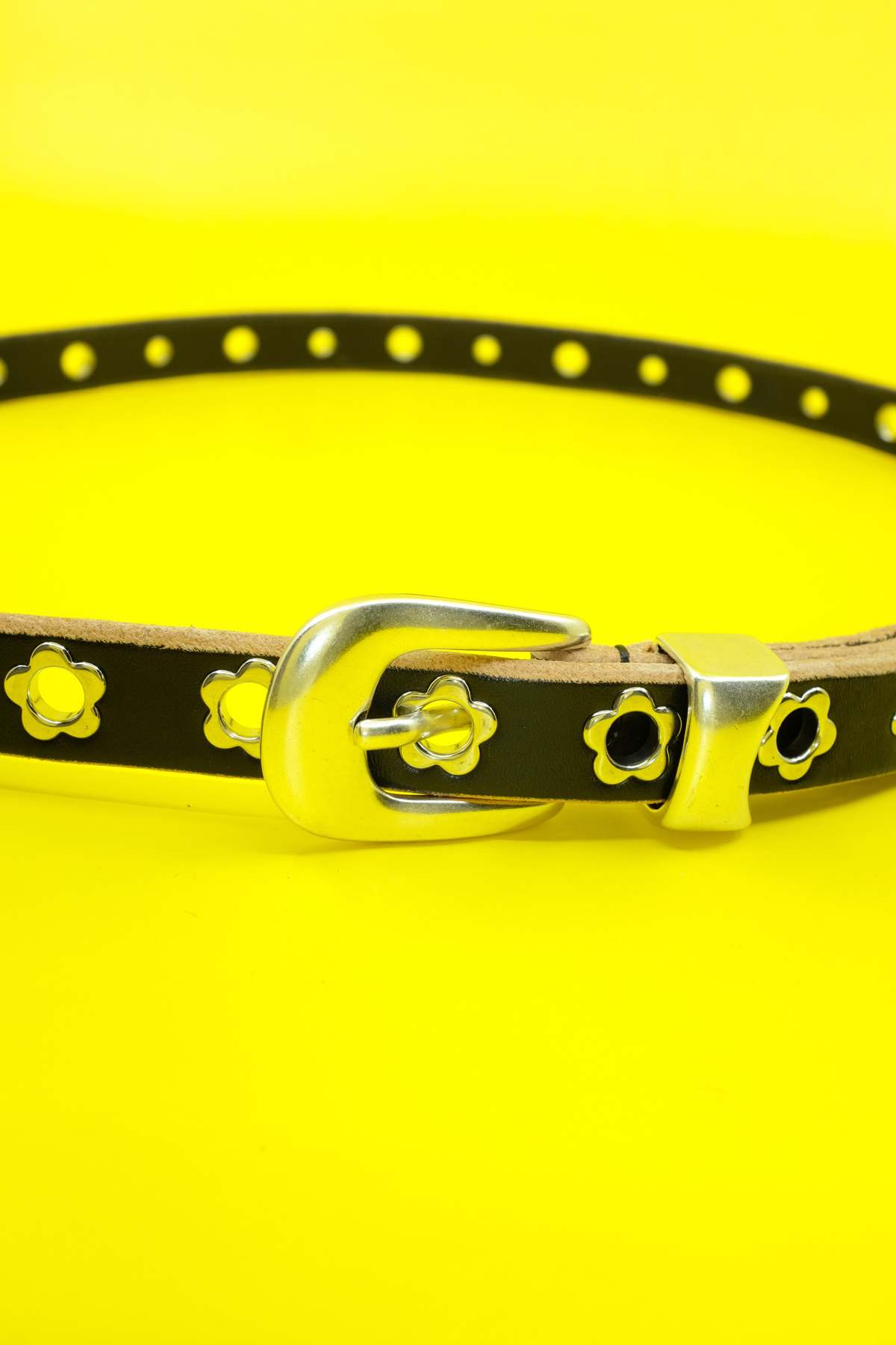Flowers-On-Black-Leather-2CM-
