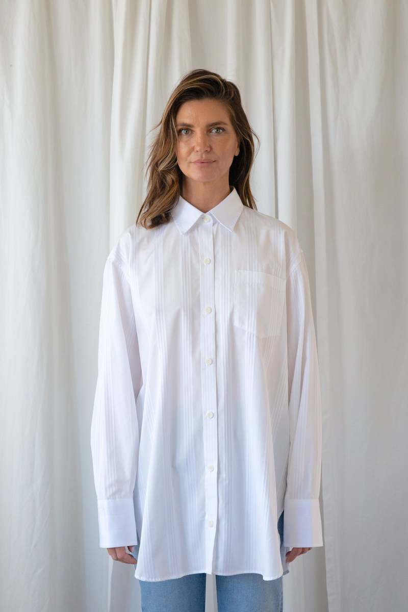 マリアマクマヌス MARIA MCMANUS シャツ Oversized Shirt in White – Maria McManus