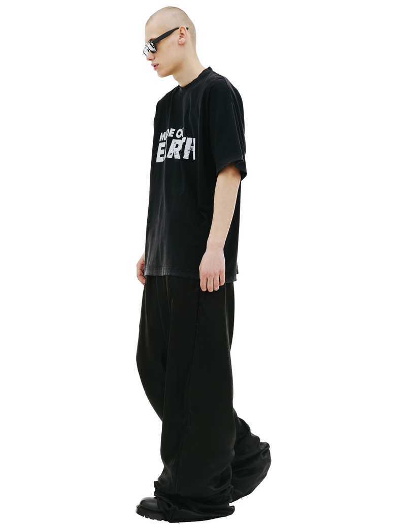 VETEMENTS Made On Earth Oversized T-shirt | Garmentory