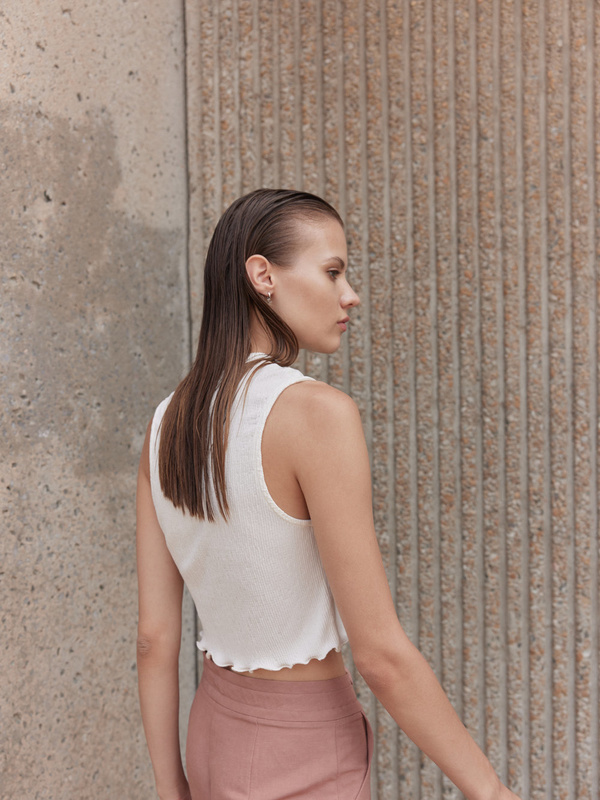 Eve Gravel Atlas Sleeveless Cropped Top - Cream
