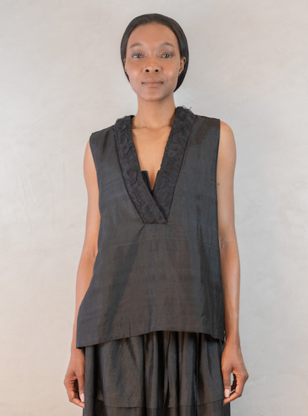 BUNON silk V-neck Ribbon Vest　ブラック Bunon V Neck Ribbon Vest - Black | Garmentory