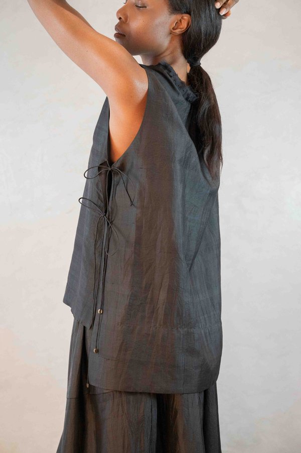 BUNON silk V-neck Ribbon Vest　ブラック Bunon V Neck Ribbon Vest - Black | Garmentory