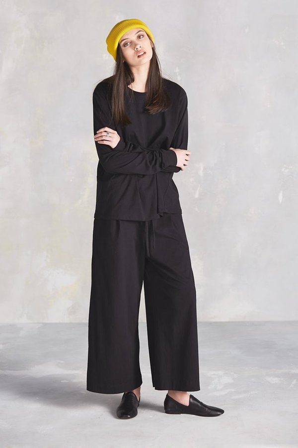 Kowtow Building Block Boyfriend Top - Black Kowtow Building Block Boyfriend Top - Black