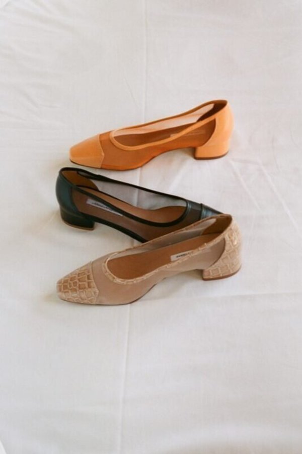 About Arianne Mina Mesh Heels - Tierra