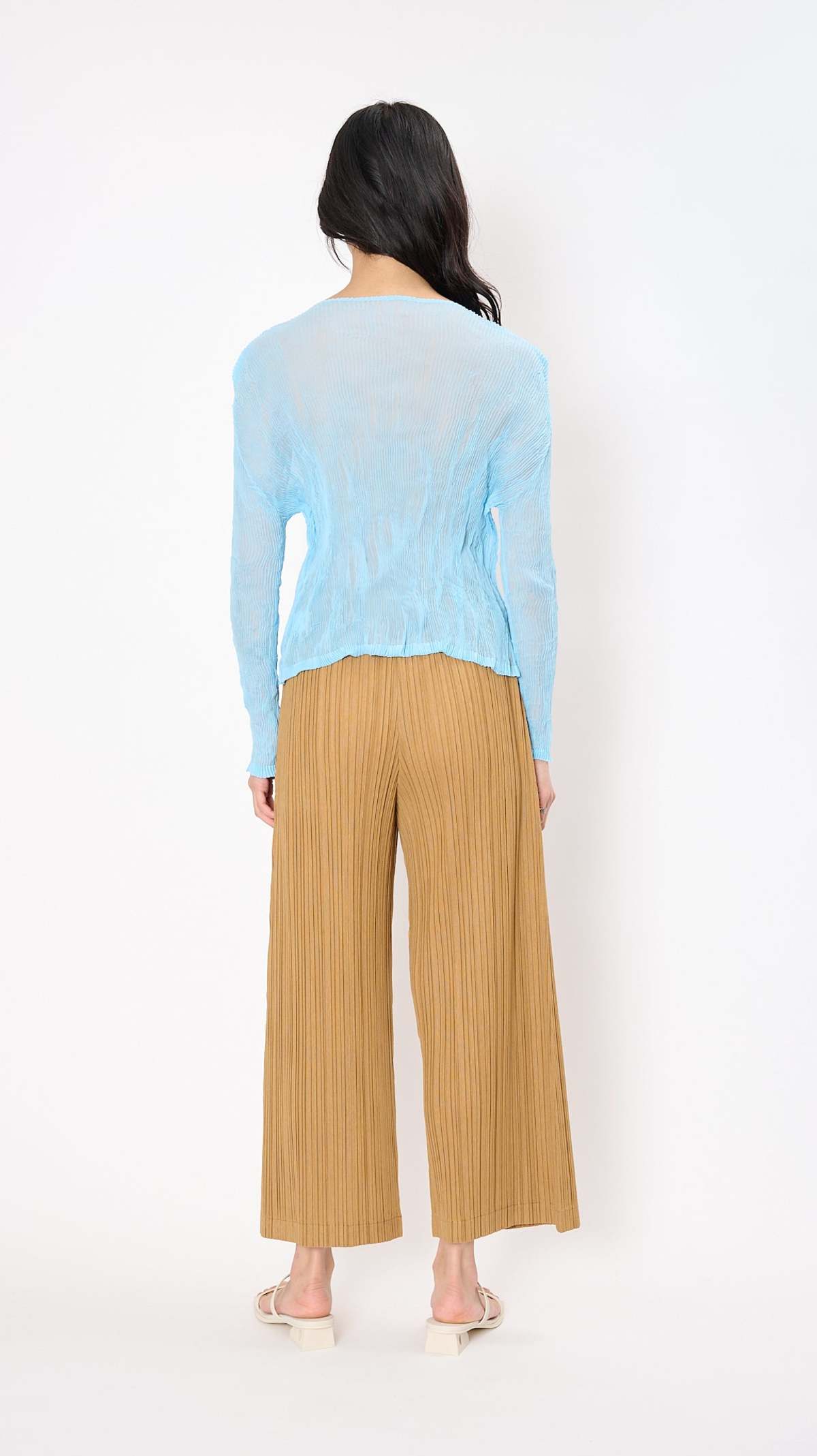 イッセイミヤケ　シフォンツイストカーディガン　サイズ2 美品　ロイヤルブルー イッセイミヤケ シフォンツイストカーディガン サイズ2 美品