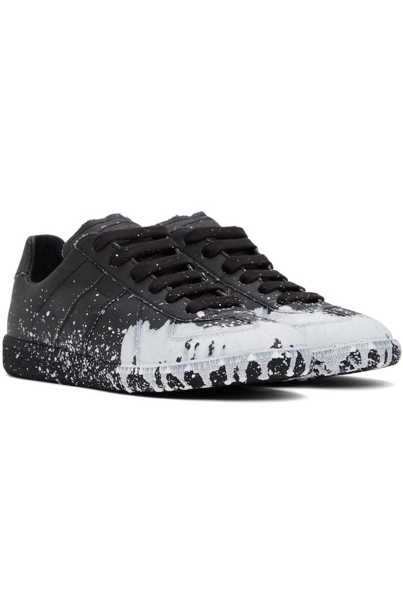 Maison Margiela Replica Sneakers - H5515 Black/White | Garmentory