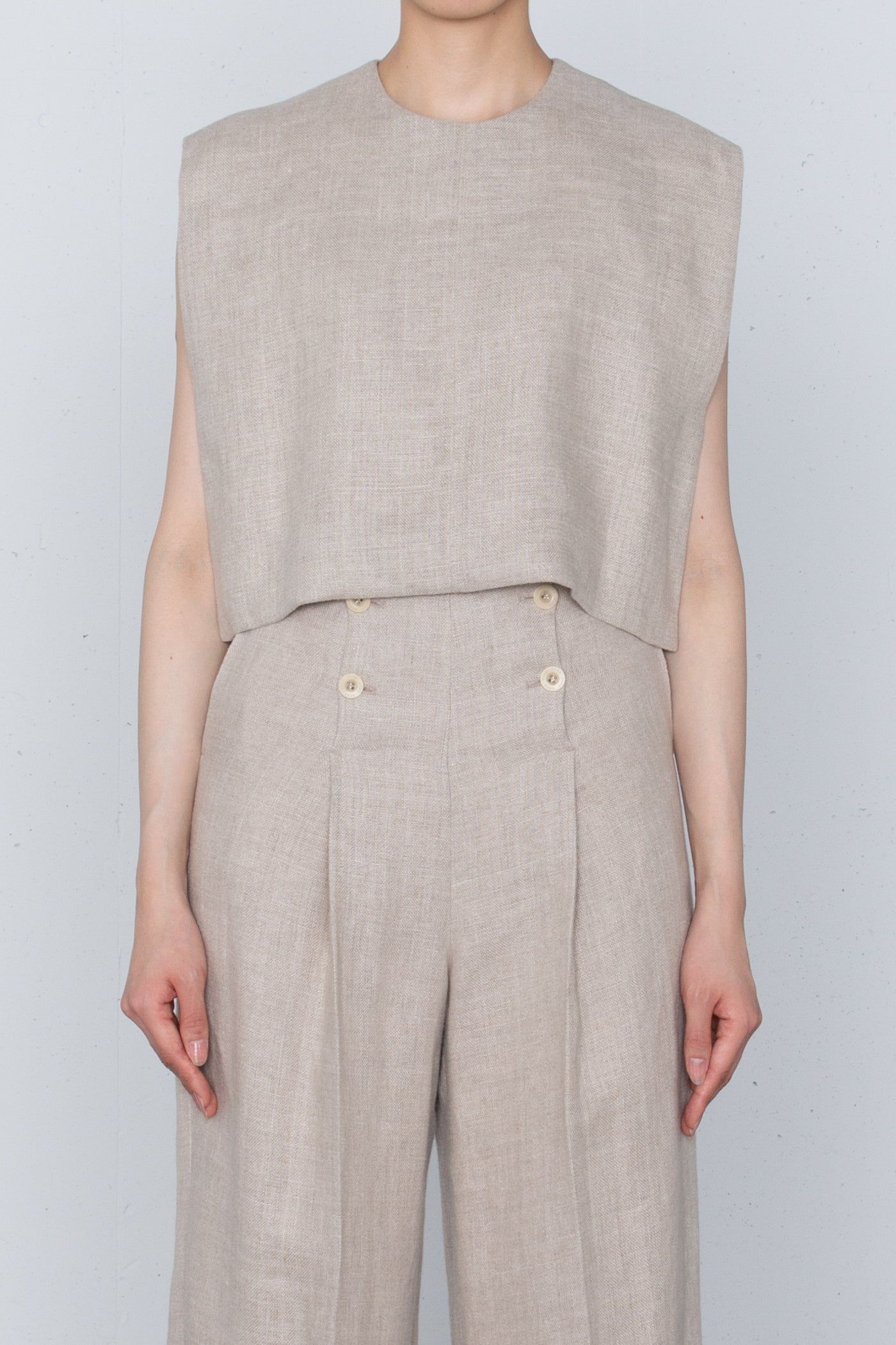 HYKE-WOMEN-Linen-Cropped-Top- ｜ベスト・ジレ