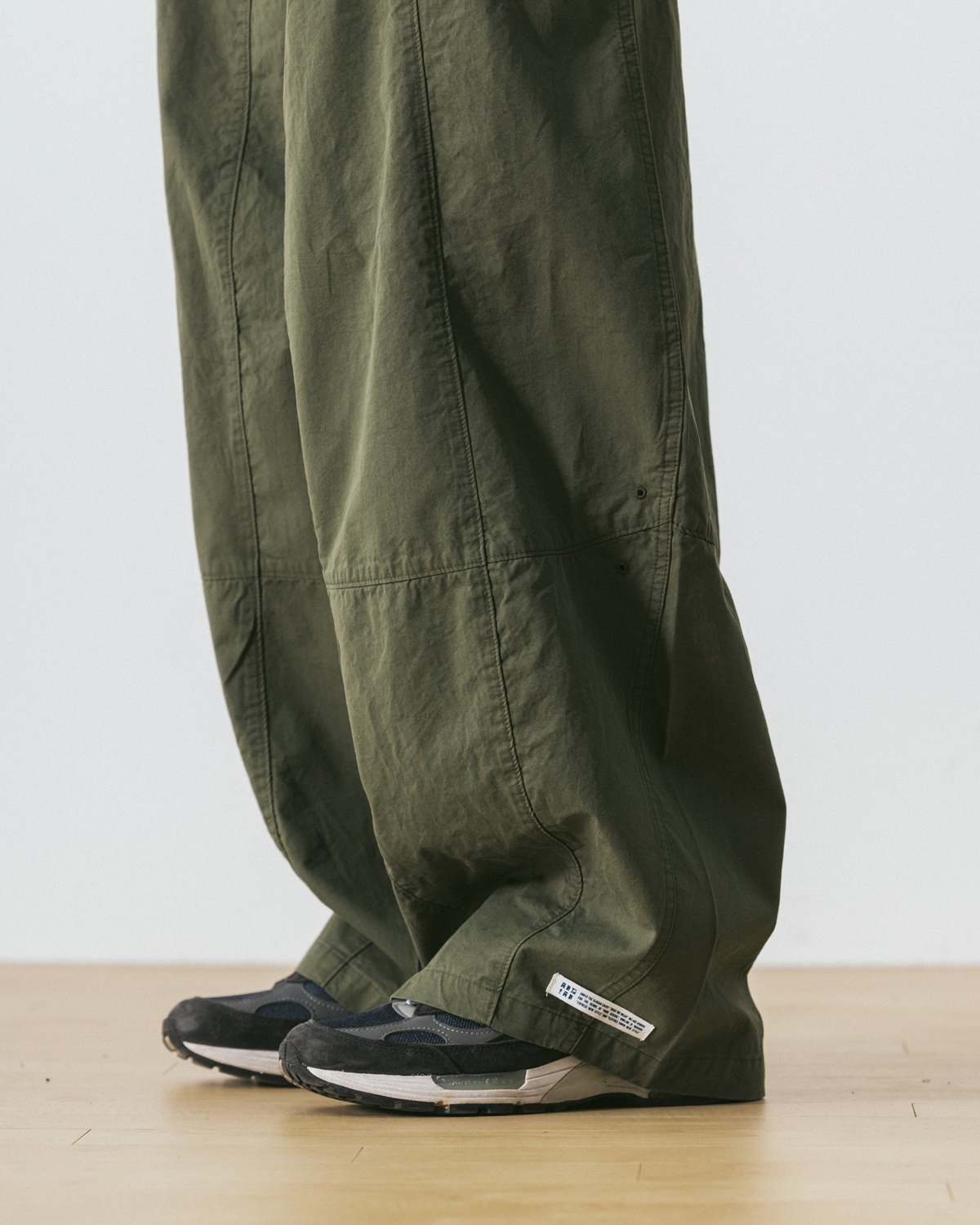Anglan Panel Round Balloon Pants - Khaki | Garmentory