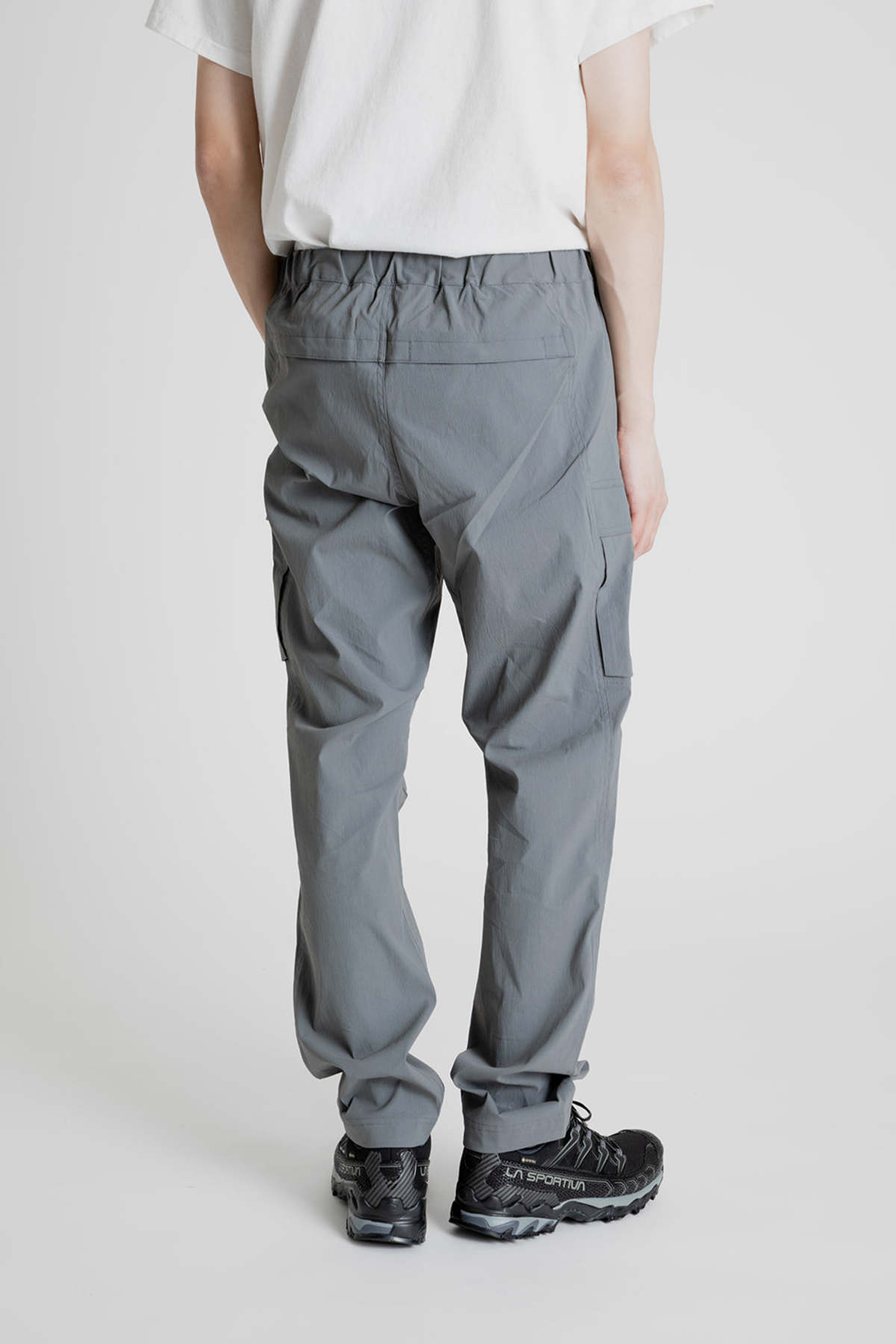 【YOURNUS】Frost Nylon Cargo Pants Taupe Cool Nylon Cargo Pants