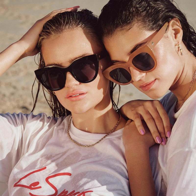 Le Specs Air Heart エアハート サングラス Air Heart Black Gold Female Cat-Eye Sunglasses | Le Specs