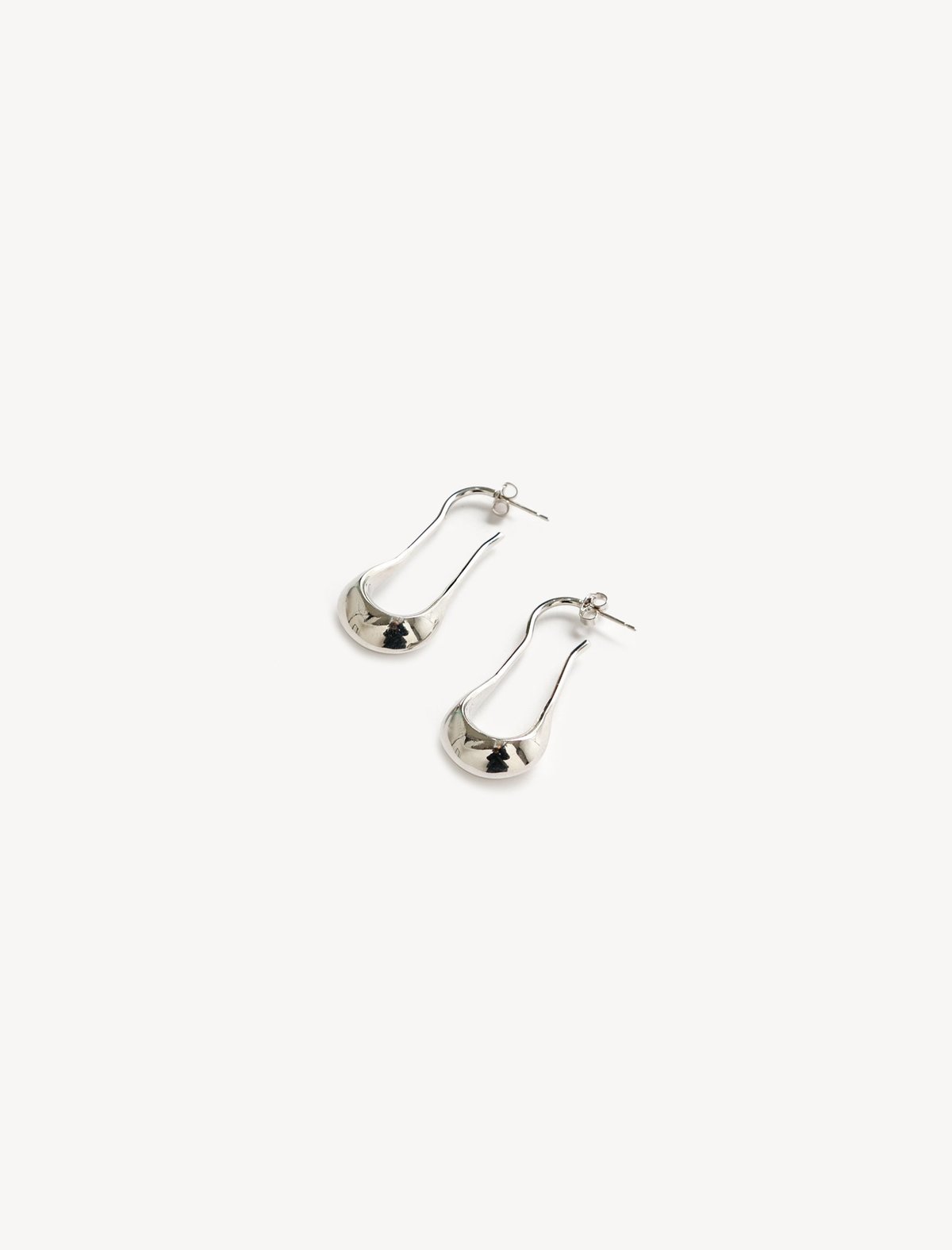 VIP【関税送料無料】希少 Lemaire Short Drop Earrings LEMAIRE Curved Mini Drop Earrings | Gold | FARFETCH JO