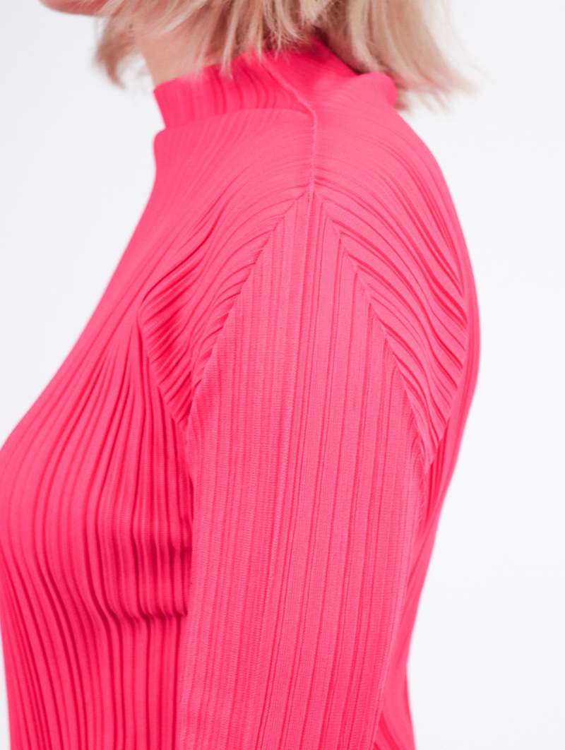 PLEATS PLEASE トップス　新品未使用 PLEATS PLEASE ISSEY MIYAKE - 新品未使用 イッセイミヤケ