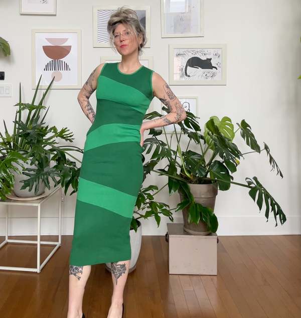 Hilary MacMillan Swirl Midi Dress - Green | Garmentory Hilary MacMillan Swirl Midi Dress - Green | Garmentory