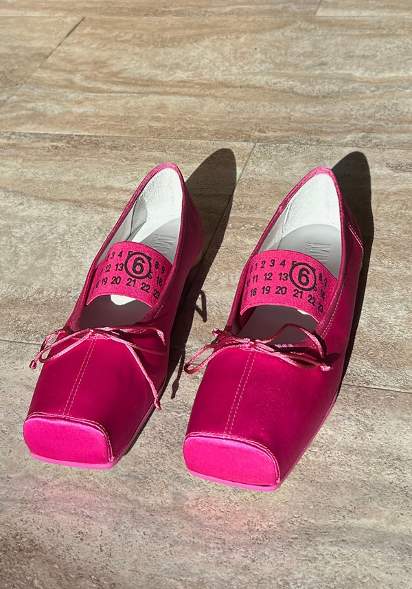 靴 mm6 ballet shoe MM6 Maison Margiela Womens Ballet Shoes – Extra Butter