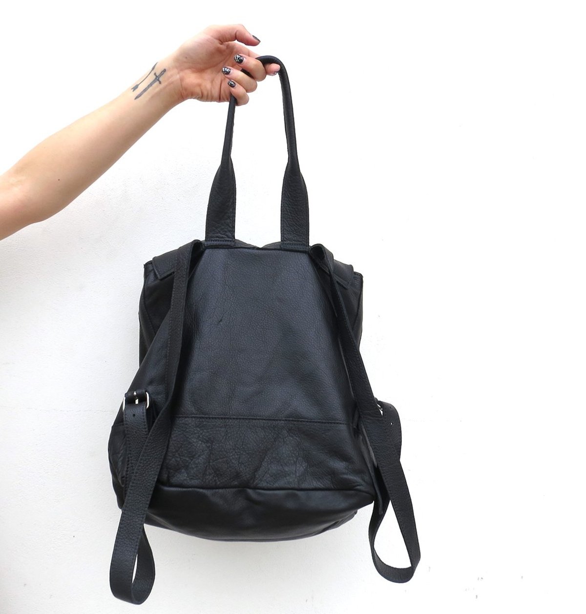 Clyde Room Backpack in Black Leather | Garmentory display picture 3