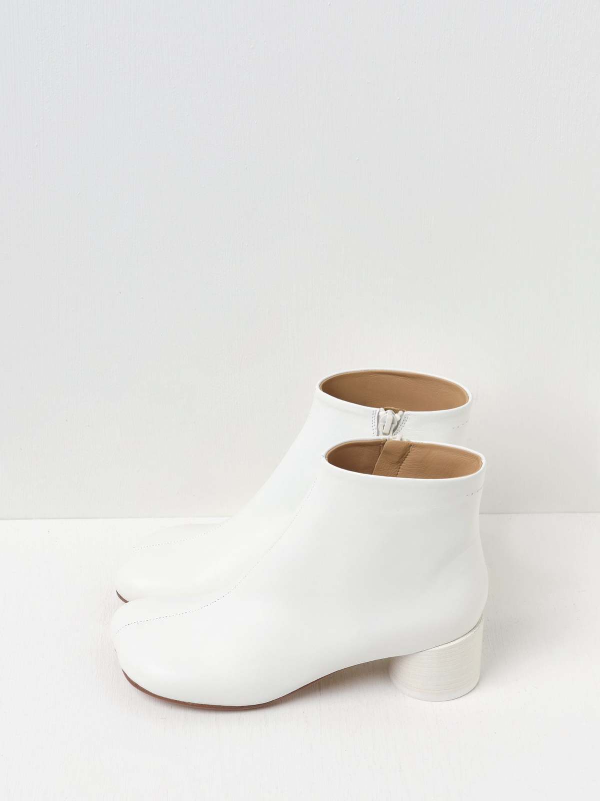 MM6 Maison Margiela 6 ANATOMIC 45 ANKLE BOOT - WHITE | Garmentory