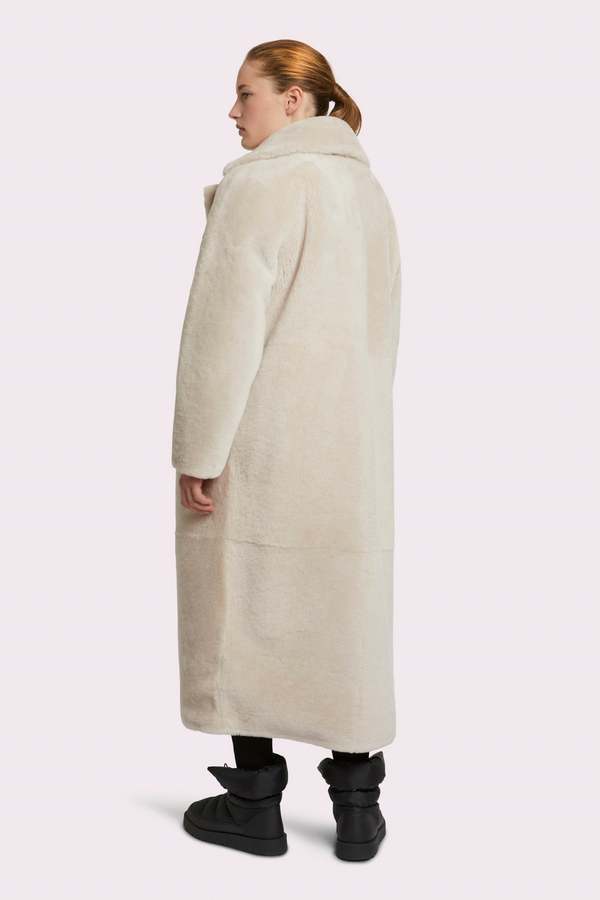 yves salomon  COAT IRONED MERINOS LAMB