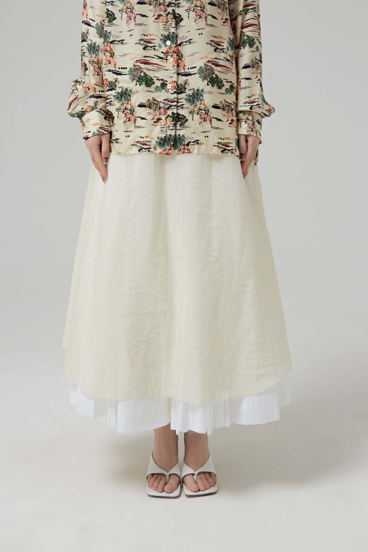 【PORTERNA】Luca mid-length skirt PORTERNA】Luca mid-length skirt KHAITE Luca A-line Midi
