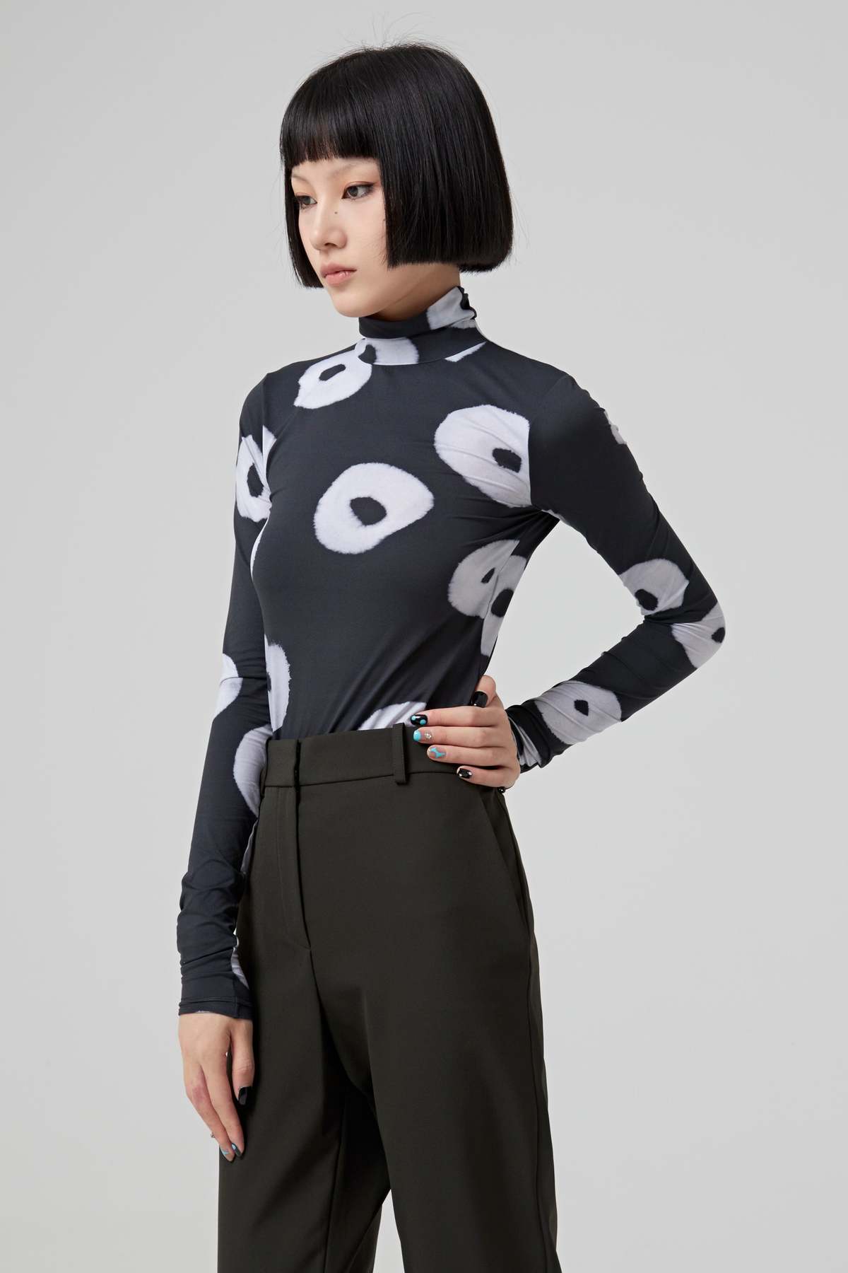 Tシャツ・カットソー NINA RICCI Women Tunic Tops 25PCTO008PL0475 I9071 Black 23973542_54025163_1000.jpg