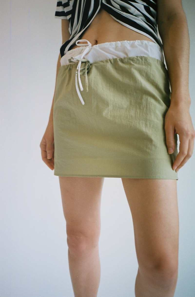 【mnem】Pzanne Nylon Miniskirt Minerva Python Mini Skirt (S-064-MINERVA-MOODY-BLUE)
